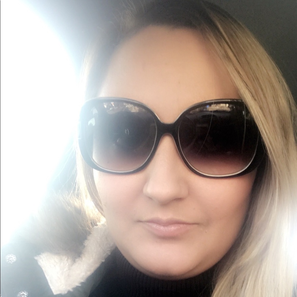 Meet your Posher, Ericka